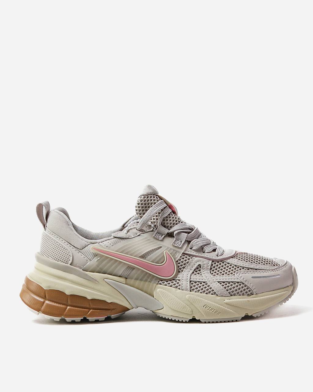 Жіночі кросівки Nike Runtekk Beige Pink